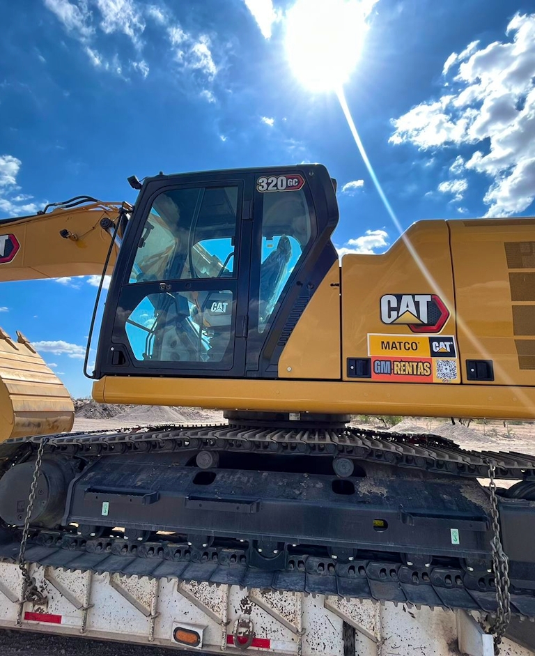Excavadora - Caterpillar - 320 GC